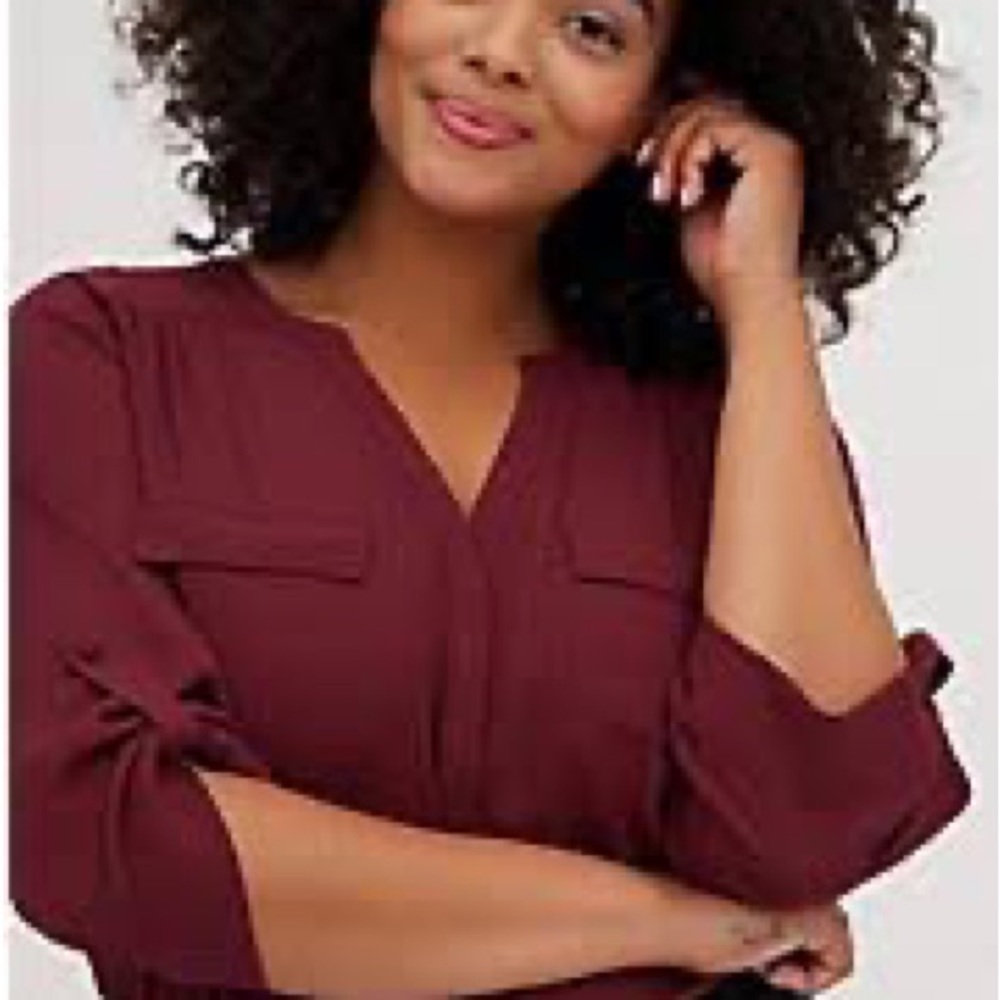 Torrid Harper georgette pull over blouse. Darker pink/maybe